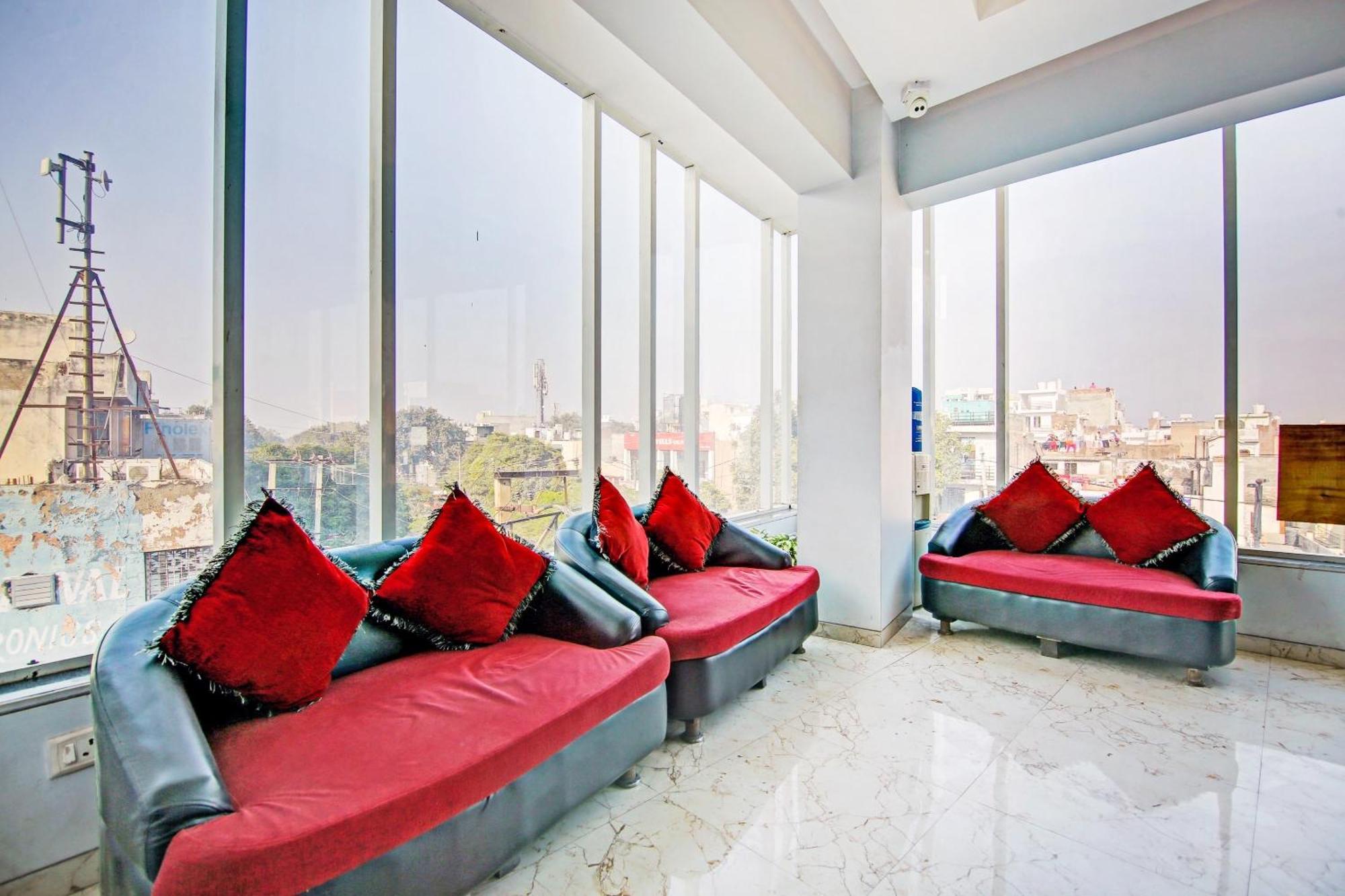 Super Townhouse Geetanjali Inn 구르가온 외부 사진