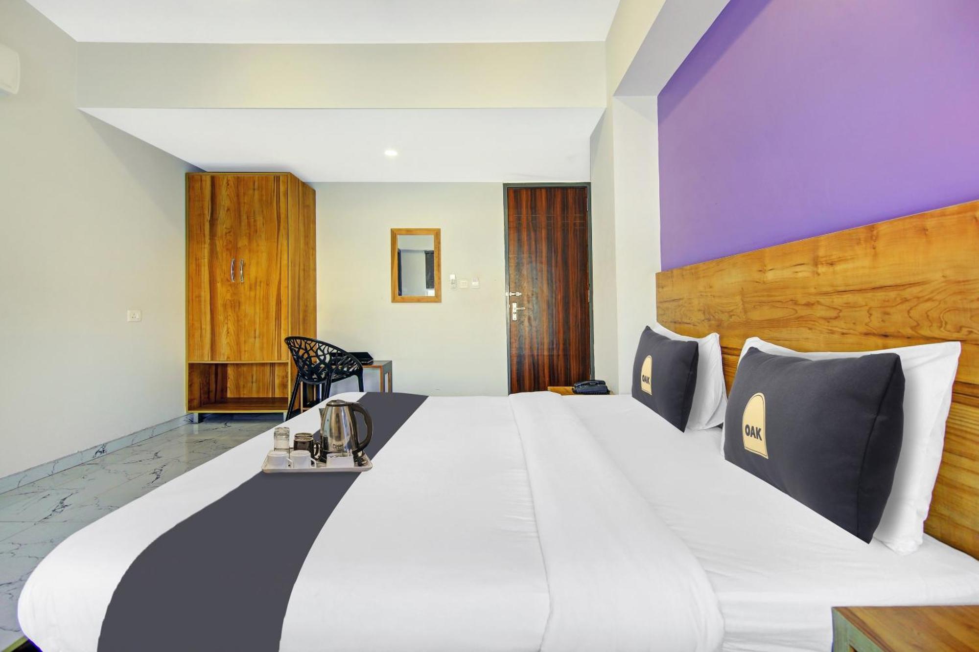 Super Townhouse Geetanjali Inn 구르가온 외부 사진
