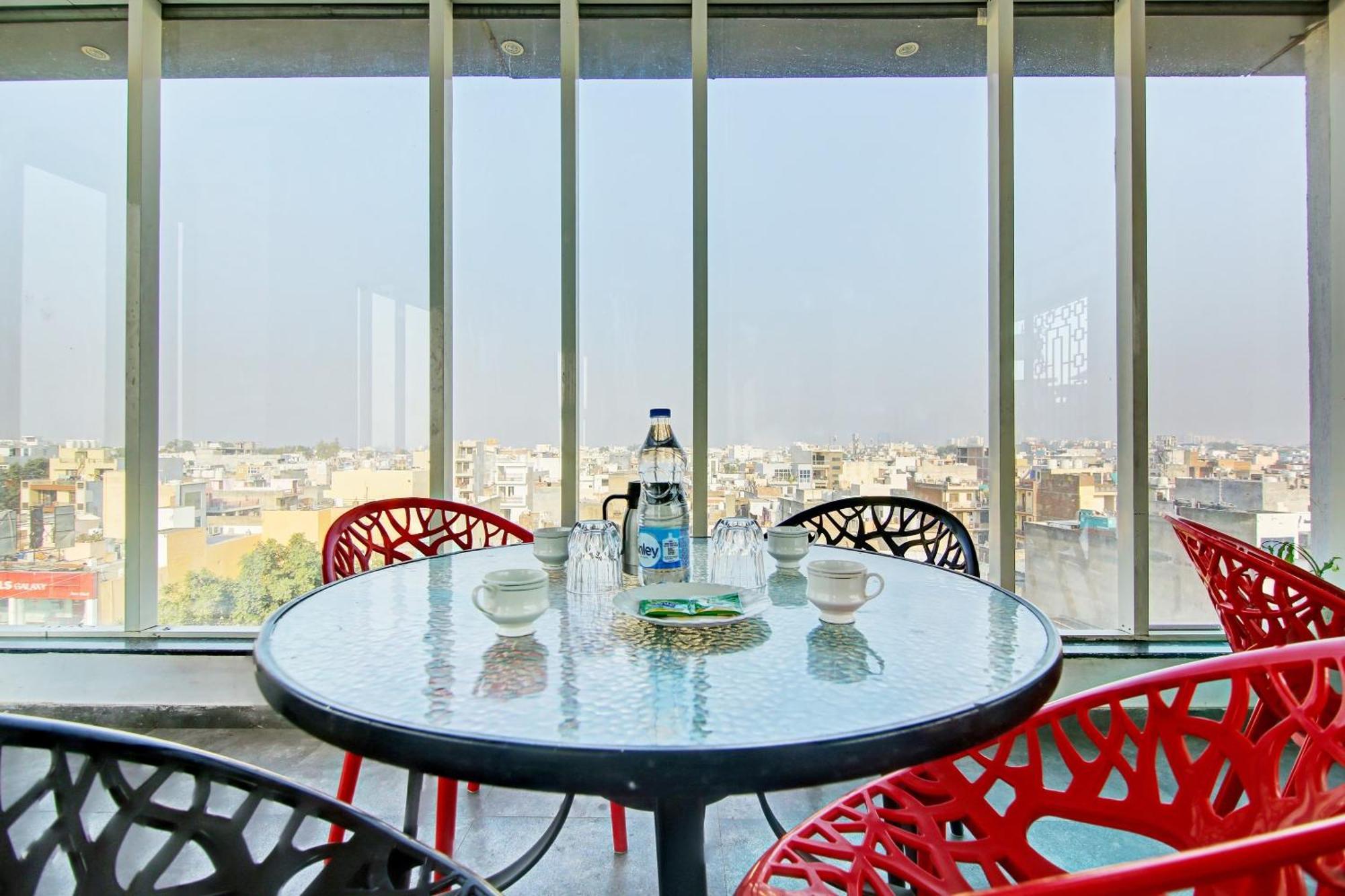 Super Townhouse Geetanjali Inn 구르가온 외부 사진