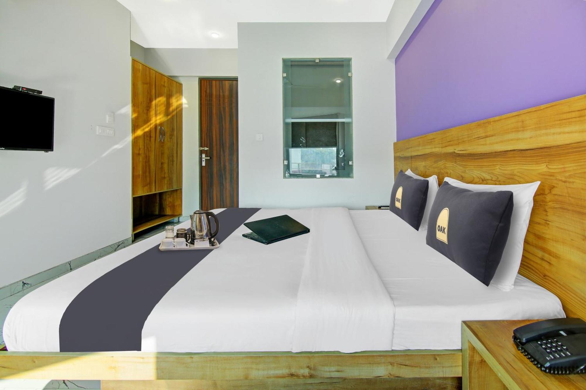 Super Townhouse Geetanjali Inn 구르가온 외부 사진