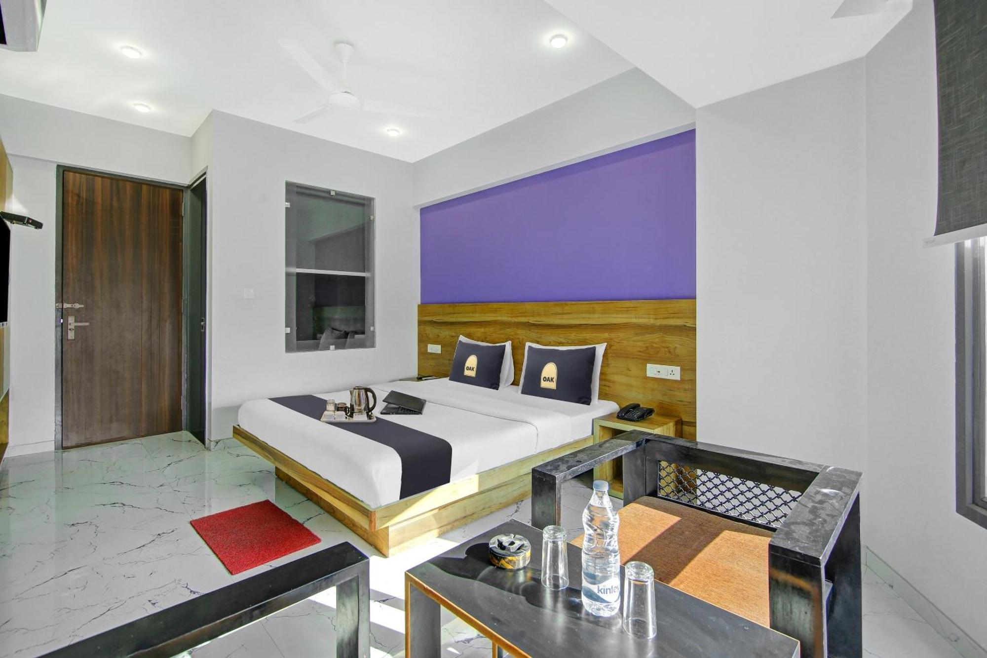 Super Townhouse Geetanjali Inn 구르가온 외부 사진